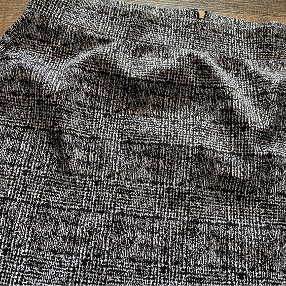 Apt. 9 Patterned Mini Skirt - Picture 6 of 6